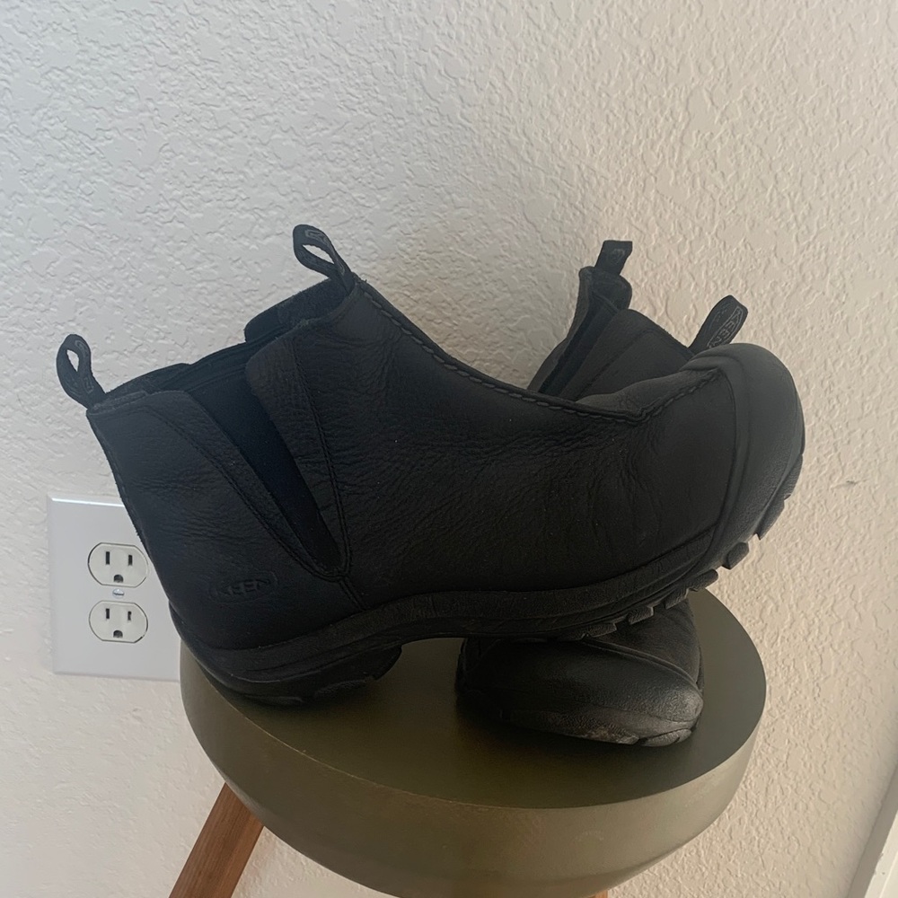 KEEN Women’s Black Leather Boots